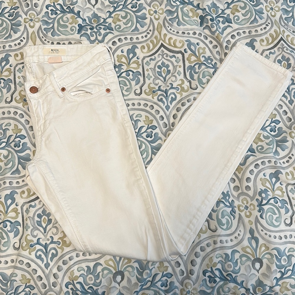 Low waist slim leg jeans